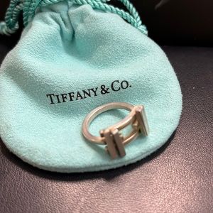 Tiffany and Co Frank Gehry ring